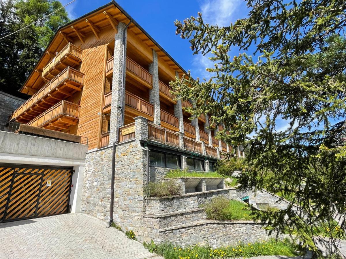 Residence Regina Delle Alpi Санта-Катерина-Вальфурва Екстер'єр фото